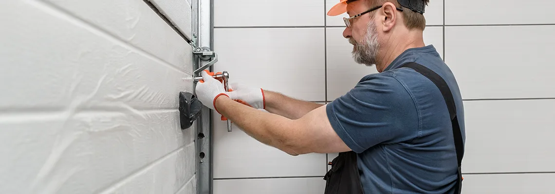 Weatherproof Insulated Garage Door Service in Oak Lawn, IL