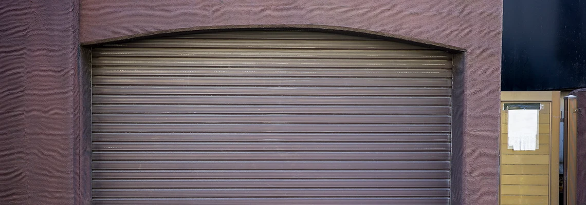 Fallen Garage Door Worn Rollers Replacement in Oak Lawn, Illinois